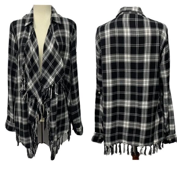 Willow & Clay- Woman Black/White Plaid Fringe Open Front Waterfall Cardigan, XL - Picture 2 of 14